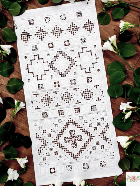 Hardanger Filling Stitches by Yvette Stanton 9781800922013 фото